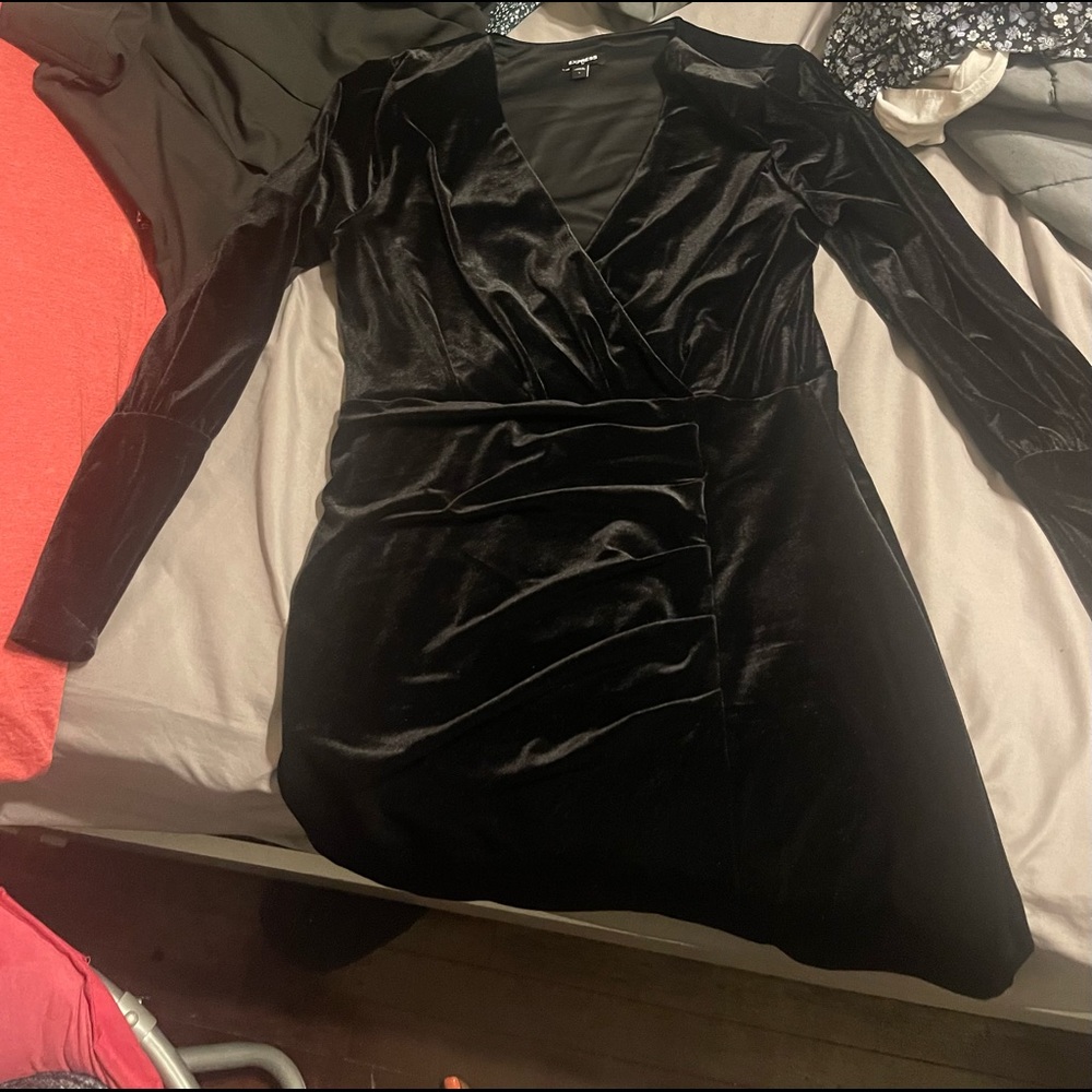 Express black velvet dress